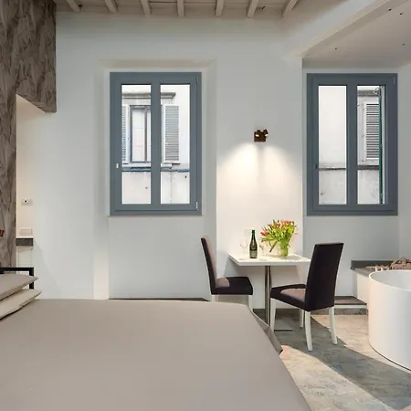 F1Rst Suite Apartment & Spa-2